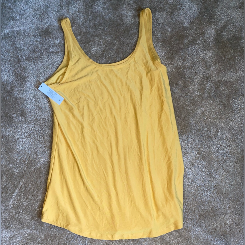 No boundaries scoop tank top